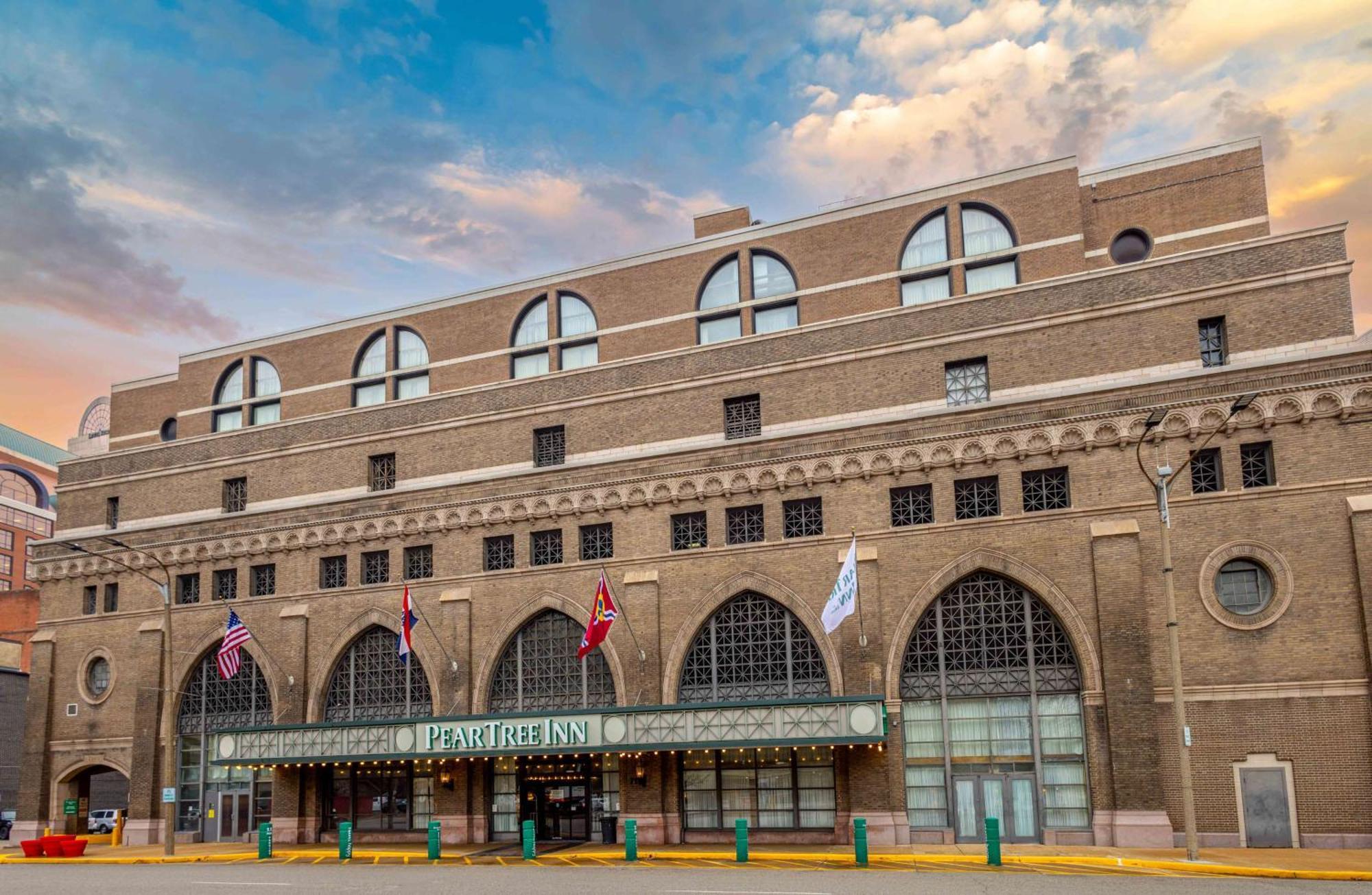 סנט לואיס Pear Tree Inn St Louis Convention Center מראה חיצוני תמונה