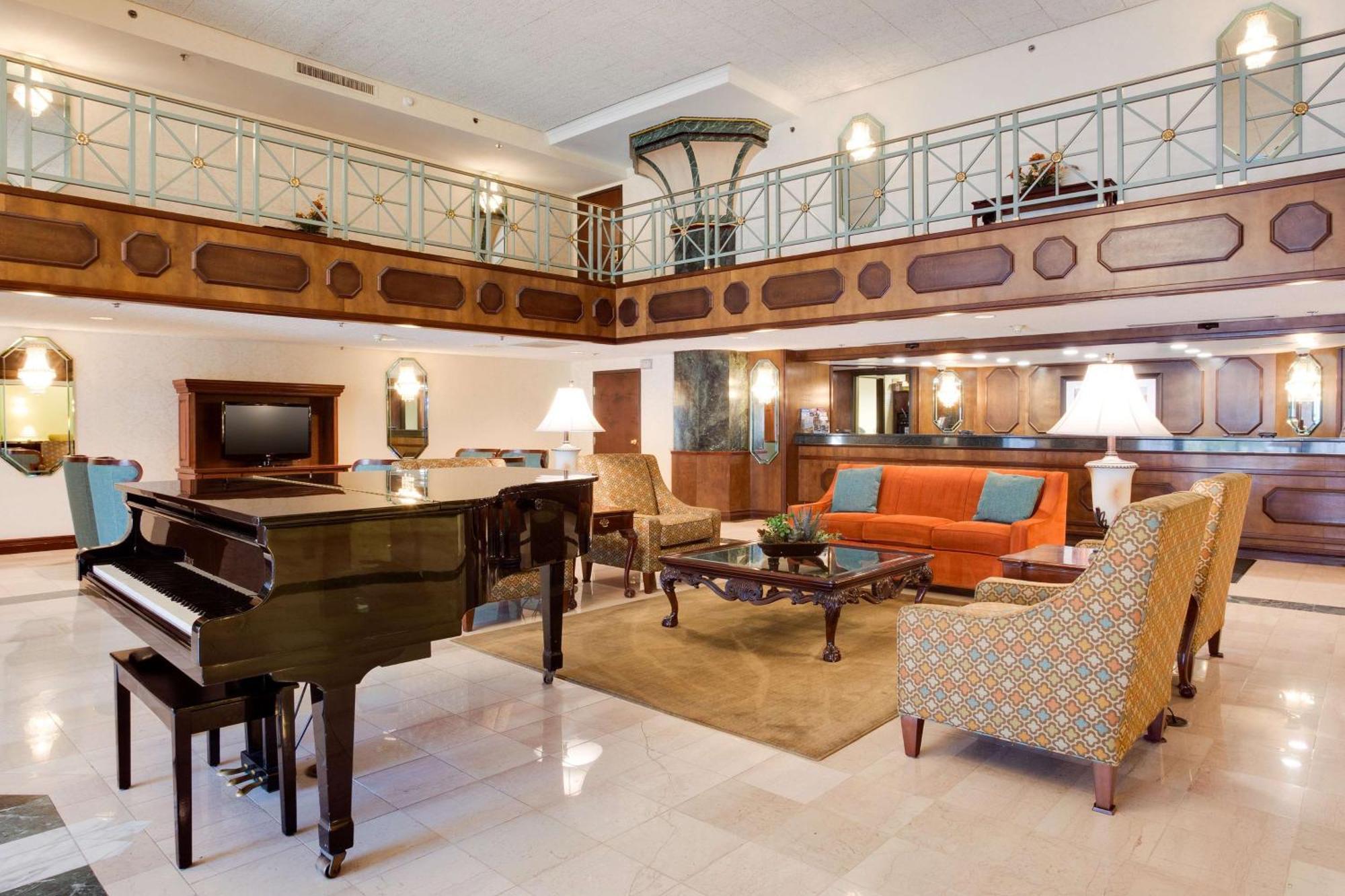 סנט לואיס Pear Tree Inn St Louis Convention Center מראה חיצוני תמונה