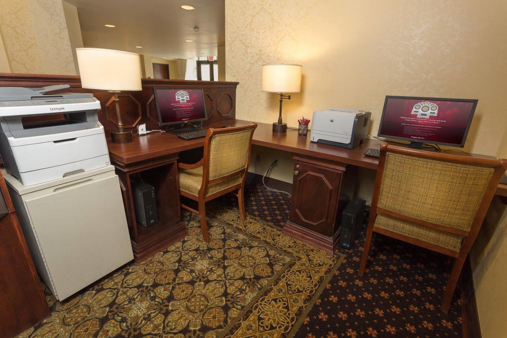 סנט לואיס Pear Tree Inn St Louis Convention Center מראה חיצוני תמונה